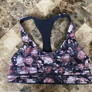 Lululemon sports bra